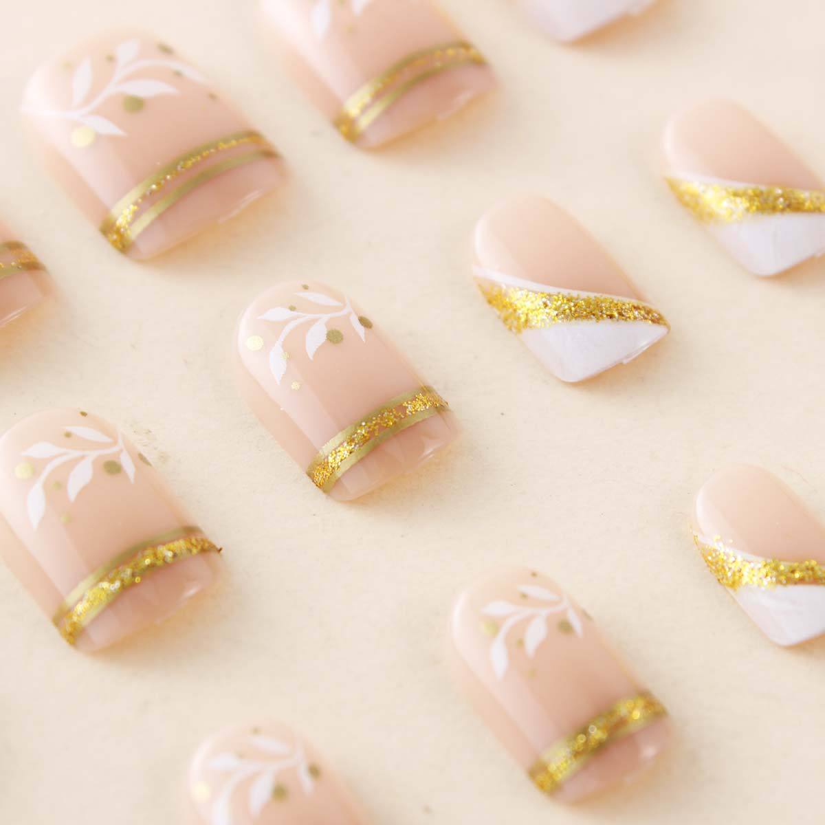 Nude Short Square Press On Nai - Nail Tech Accessories 评论和价格